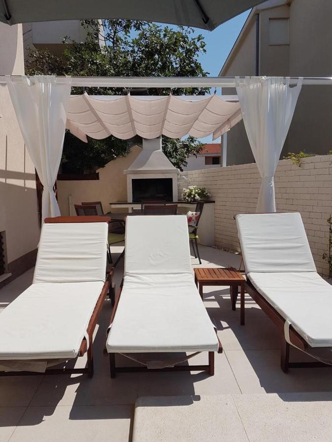 Apartmani Ana Kaštela Exterior foto